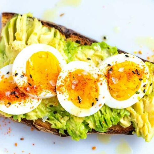 Smashed Avocado Toast With Egg