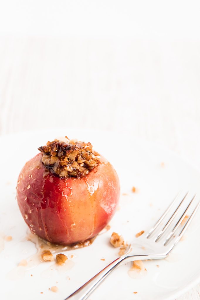 Baked Apples With Walnuts